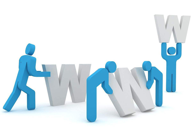 企業(yè)應(yīng)該做網(wǎng)站？還是小程序？
